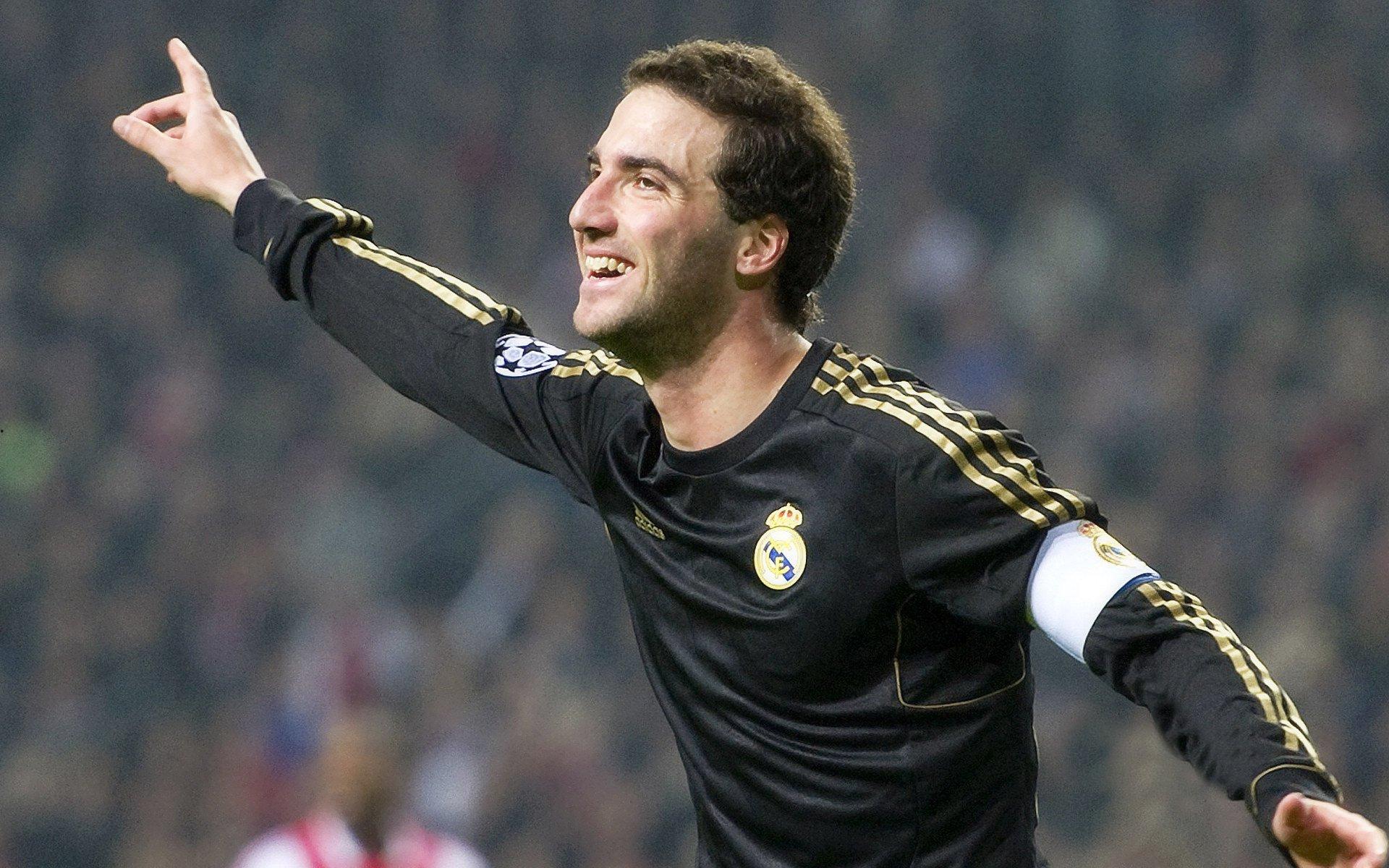 中国女重世界杯团体摘银 奥运资格近在咫尺